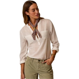 Carve Designs Women’s Dylan Textured Shirt(Cloud)
