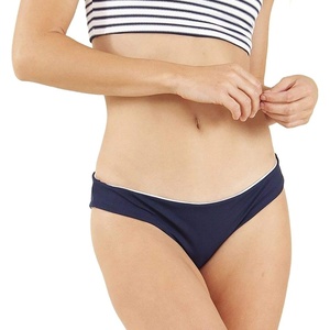 Carve Designs Womens Sanitas Reversible Bottom(Dash Stripe/Navy Rib)