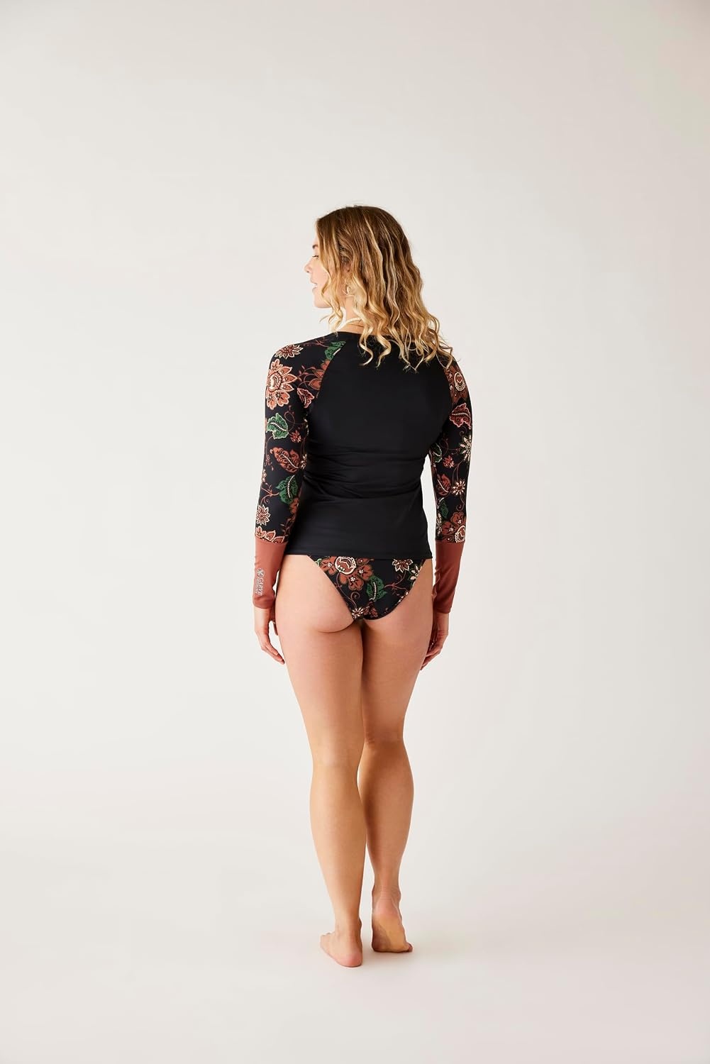 image:imageCarve Designs Womens Kona RashguardBlack W Taj